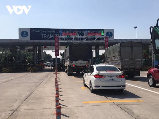 lái xe bức xúc về phải có số dư tài khoản etc nhiều, vec nói gì hình ảnh 5 lai xe buc xuc ve phai co so du tai khoan etc nhieu, vec noi gi hinh anh 5