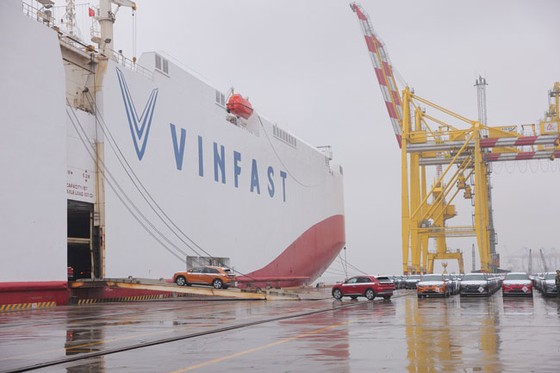 VinFast xuất khẩu lô 999 xe điện đầu tiên ra thế giới ảnh 2