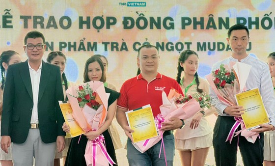 Ra mắt dòng sản phẩm Trà cỏ ngọt MUDARU ảnh 1
