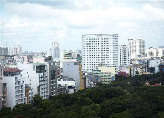 Một góc khu vực trung tâm ở Quận 1 (Thành phố Hồ Chí Minh). (Ảnh: Hồng Đạt/TTXVN)