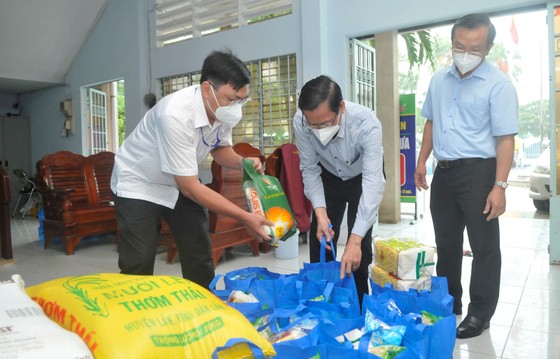 Phó Bí thư Thường trực Thành ủy TPHCM Phan Văn Mãi: Xây dựng cộng đồng an toàn và không Covid-19 ảnh 2