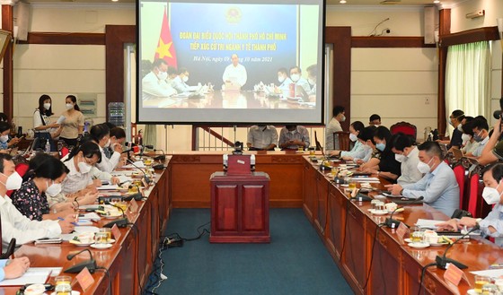 Chủ tịch nước Nguyễn Xuân Phúc: Các chiến sĩ áo trắng là anh hùng thầm lặng ảnh 3 Chủ tịch nước Nguyễn Xuân Phúc: Các chiến sĩ áo trắng là anh hùng thầm lặng ảnh 3