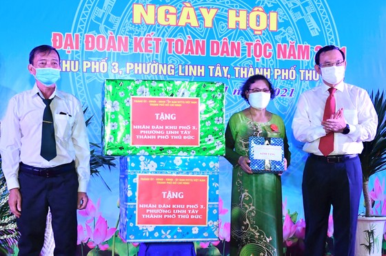 Bí thư Thành ủy TPHCM Nguyễn Văn Nên: TPHCM cùng lúc thực hiện 3 mục tiêu trong giai đoạn hiện nay ảnh 3 Bí thư Thành ủy TPHCM Nguyễn Văn Nên: TPHCM cùng lúc thực hiện 3 mục tiêu trong giai đoạn hiện nay ảnh 3