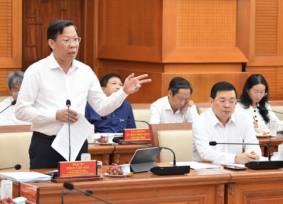 TPHCM đề xuất tháo gỡ nhiều điểm nghẽn liên quan đến lĩnh vực đất đai ảnh 2