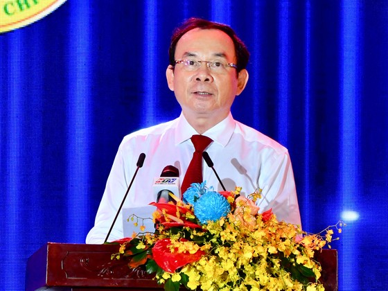 Bí thư Thành ủy TPHCM Nguyễn Văn Nên: Đổi mới bình chọn tuyên dương những tấm gương thầm lặng mà cao cả ảnh 7
