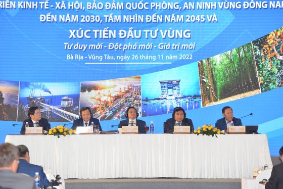Đổi mới tư duy, tầm nhìn phát triển vùng Đông Nam bộ ảnh 1