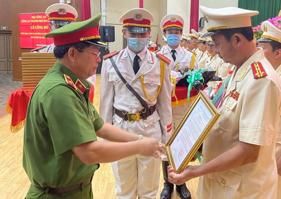 Đại tá Nguyễn Hoàng Thắng giữ chức vụ Trưởng Công an TP Thủ Đức ảnh 2 Đại tá Nguyễn Hoàng Thắng giữ chức vụ Trưởng Công an TP Thủ Đức ảnh 2