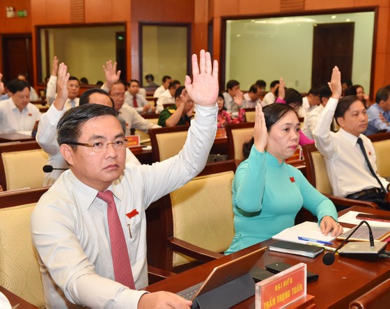 Thu hơn 1.600 tỷ đồng/ngày nhưng TPHCM chưa khắc phục ngập nước triệt để ảnh 4 Thu hơn 1.600 tỷ đồng/ngày nhưng TPHCM chưa khắc phục ngập nước triệt để ảnh 4