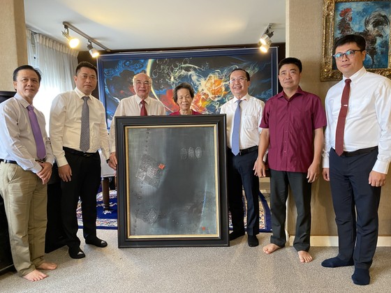 TPHCM tiếp nhận bộ sưu tập hơn 200 tranh quý của họa sĩ Lê Bá Đảng tại Pháp ảnh 1