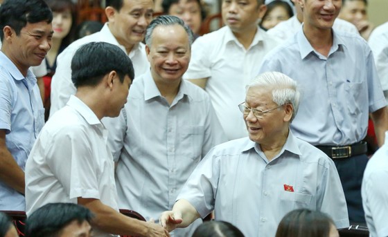 Tổng Bí thư: Mong cử tri hết sức tỉnh táo, tin tưởng sự lãnh đạo của Đảng, Nhà nước, Chính phủ ảnh 1
