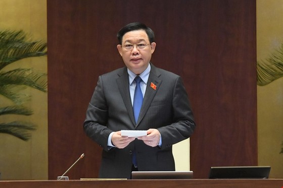 Chủ tịch Quốc hội Vương Đình Huệ kết luận phần chất vấn với Bộ trưởng Y tế. Ảnh: QUANG PHÚC 