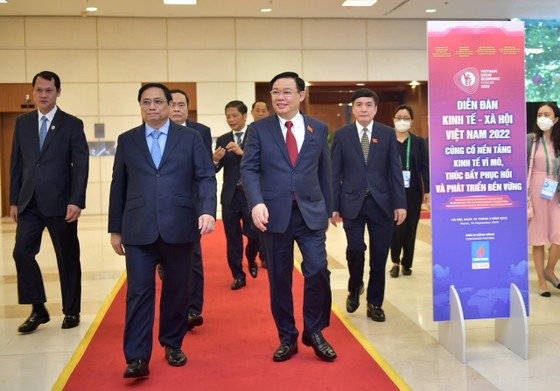 Khai mạc Diễn đàn Kinh tế - Xã hội Việt Nam năm 2022 ảnh 1