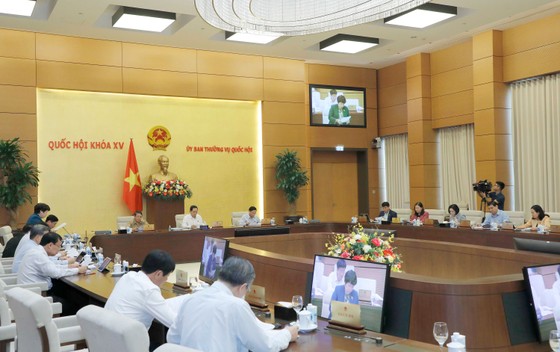 Tiếp tục nghiên cứu, hoàn thiện quy định về tự chủ và quản lý tài chính tại cơ sở khám, chữa bệnh ảnh 1