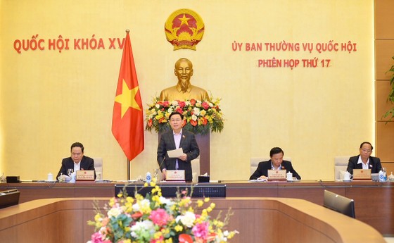 Chủ tịch Quốc hội Vương Đình Huệ phát biểu khai mạc phiên họp của UBTVQH. Ảnh: VIẾT CHUNG