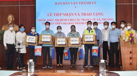 TPHCM tiếp nhận 10.320 phần thuốc điều trị bệnh trị giá 1,548 tỷ đồng ảnh 1