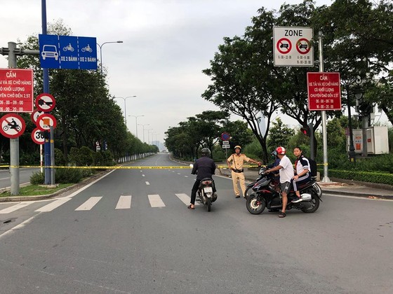 Diễn biến mới nhất vụ xe tải đâm sập giàn giáo công trình, cửa hầm Thủ Thiêm bị phong toả ảnh 7
