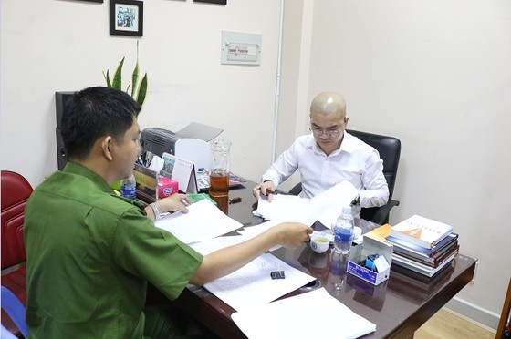 Phong tỏa tài khoản nhân viên cấp cao, người thân của Chủ tịch Công ty Alibaba ảnh 3 Phong tỏa tài khoản nhân viên cấp cao, người thân của Chủ tịch Công ty Alibaba ảnh 3