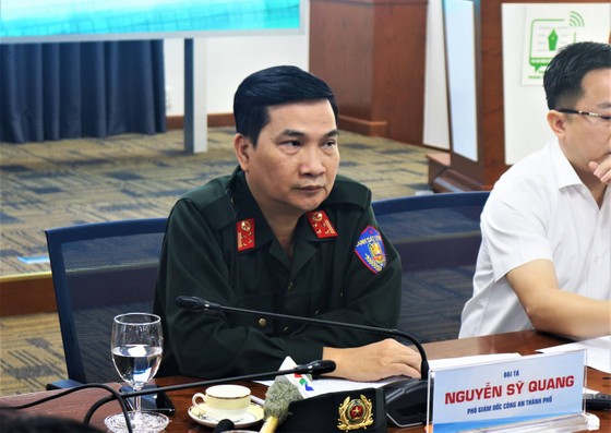 4.000 người diễn tập xử lý tình huống an ninh trật tự tại sân bay và trung tâm TPHCM ảnh 1