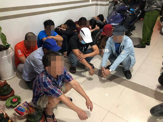 Kiểm tra nhiều khách sạn, phòng thu âm tại quận Bình Tân, phát hiện gần 60 người dương tính với ma túy ảnh 1 Kiểm tra nhiều khách sạn, phòng thu âm tại quận Bình Tân, phát hiện gần 60 người dương tính với ma túy ảnh 1