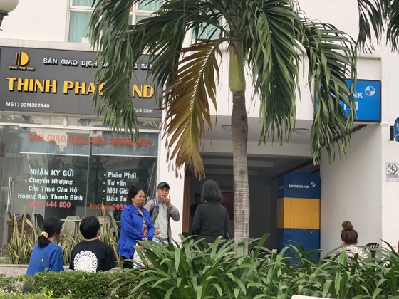 Phát hiện thi thể người phụ nữ lìa đầu ở chung cư Hoàng Anh Thanh Bình, quận 7 ảnh 5