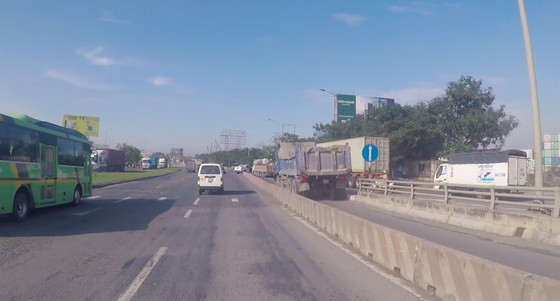 Khởi tố tài xế chạy xe ben tông vào xe CSGT ảnh 2