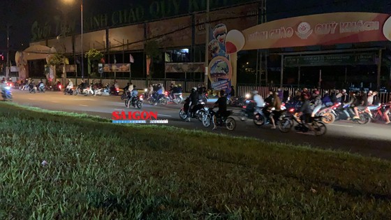 Xử lý 18 người trong vụ hàng trăm “quái xế” bị lực lượng vây bắt ở quận Thủ Đức ảnh 9