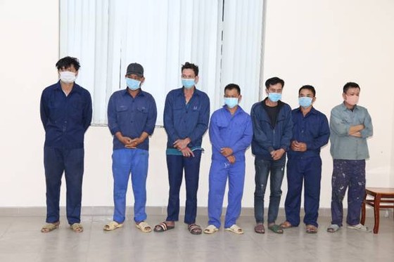 Bắt “ông trùm” chuyên mua bán hoá đơn giả trong đường dây làm xăng giả ở tỉnh Đồng Nai ảnh 7 Bắt “ông trùm” chuyên mua bán hoá đơn giả trong đường dây làm xăng giả ở tỉnh Đồng Nai ảnh 7