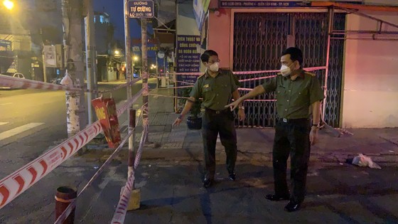 Lãnh đạo Công an TPHCM thăm hỏi, động viên Công an quận 3, quận Tân Bình ảnh 7