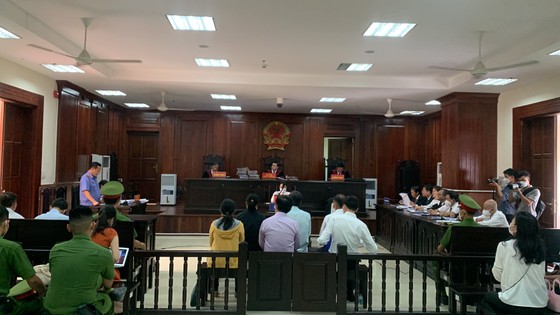 Viện Kiểm sát đề nghị giảm án cho bị cáo Trần Vĩnh Tuyến, bị cáo Lê Tấn Hùng ảnh 1