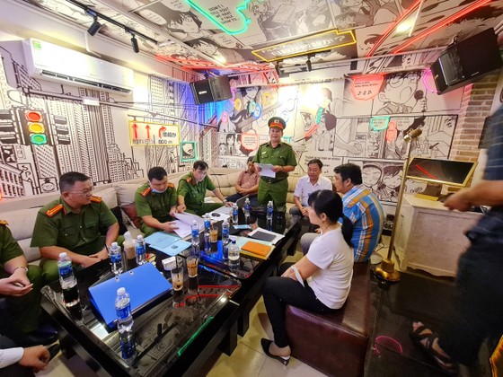 Phát hiện nhiều lỗi về an toàn cháy nổ ở quán bar, karaoke ảnh 3