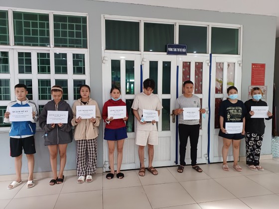 Giả nhân viên ngân hàng lừa đảo chiếm đoạt tài sản ảnh 1