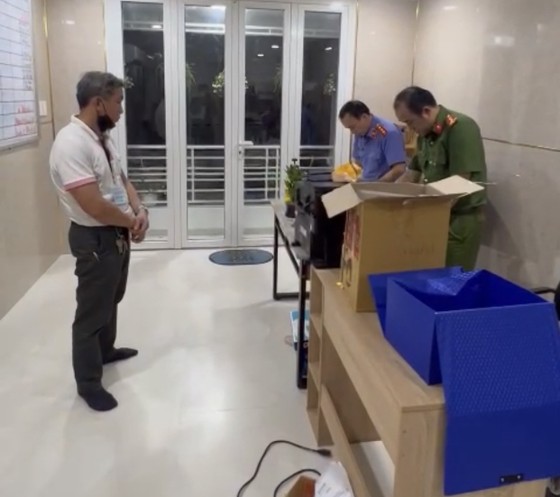 Bắt giam Giám đốc Công ty xăng dầu Phúc Thọ chỉ đạo hút trộm 80 tấn dầu ảnh 1