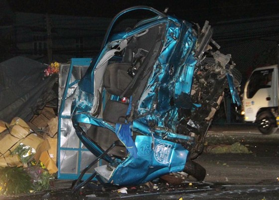 Chiếc xe bị hư hỏng nặng sau vụ tai nạn