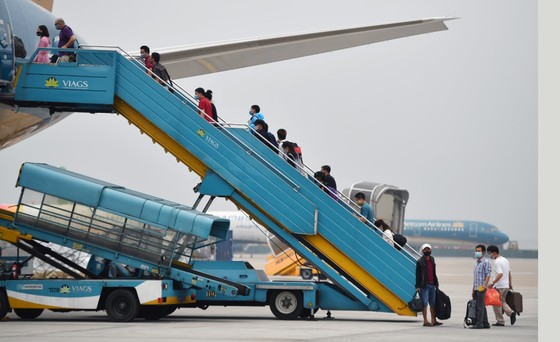 Hàng không mở bán gần 4 triệu vé Tết Tân Sửu 2021