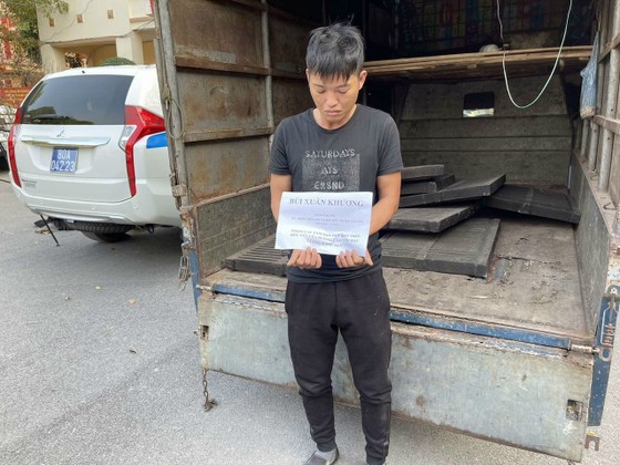 Kiểm soát người ra vào vùng dịch, phát hiện thanh niên vận chuyển ma túy ảnh 1 Kiểm soát người ra vào vùng dịch, phát hiện thanh niên vận chuyển ma túy ảnh 1