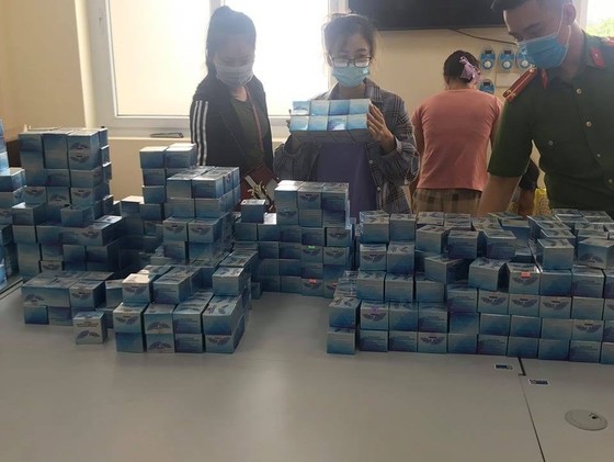 Phá đường dây sản xuất mỹ phẩm giả ở Hà Nội, thu giữ 1 tấn mỹ phẩm ảnh 1 Phá đường dây sản xuất mỹ phẩm giả ở Hà Nội, thu giữ 1 tấn mỹ phẩm ảnh 1