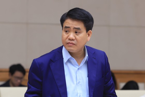 Cựu Chủ tịch UBND TP Hà Nội Nguyễn Đức Chung bị khởi tố thêm tội "Lợi dụng chức vụ" ảnh 1