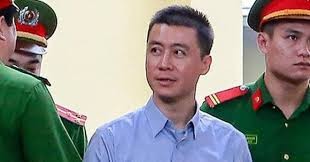 Buộc Phan Sào Nam trở lại chấp hành án phạt tù ảnh 1