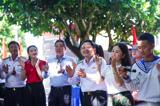 Kỷ niệm 67 năm truyền thống Hải quân nhân dân Việt Nam: Không để Tổ quốc bị “bất ngờ” từ hướng biển ảnh 7 Kỷ niệm 67 năm truyền thống Hải quân nhân dân Việt Nam: Không để Tổ quốc bị “bất ngờ” từ hướng biển ảnh 7