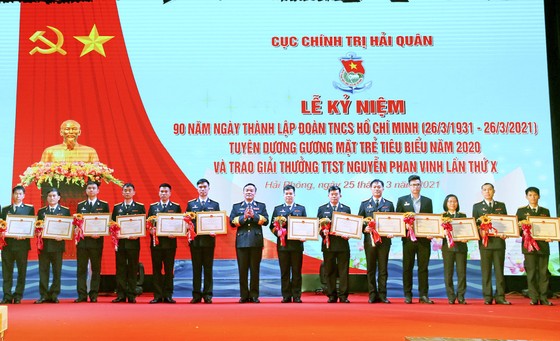 Tuổi trẻ Hải quân sẵn sàng bảo vệ chủ quyền biển, đảo của Tổ quốc ảnh 1