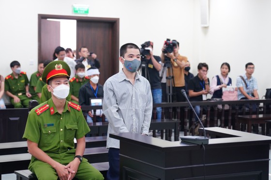 Mẹ bé gái 3 tuổi bị đóng đinh: Anh Huyên hành hạ con tôi quá ác ảnh 1