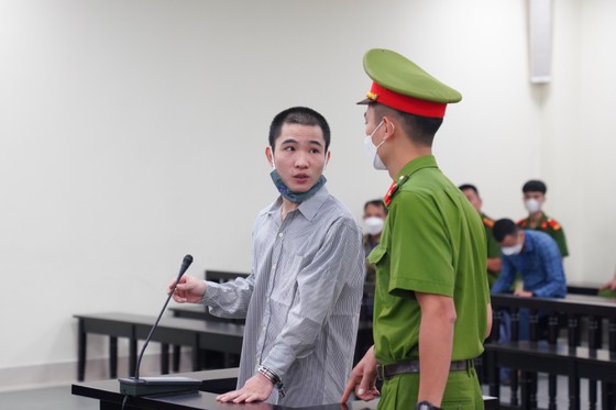 Vụ đóng đinh vào đầu bé gái 3 tuổi: Đề nghị tử hình bị cáo Nguyễn Trung Huyên ảnh 1