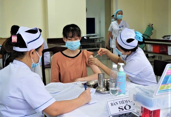 Chuyển hồ sơ hơn 80 gói thầu phòng chống dịch tại Hà Nội sang Bộ Công an  ảnh 1