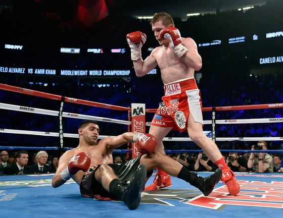 Quyền Anh - Mayweather vạch trần sự kệch cỡm của Khan ảnh 2