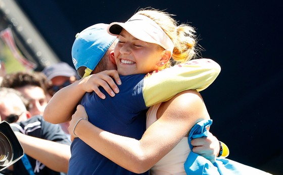 Australian Open 2018: Vì… 1 quả chuối, Vandeweghe đôi co với trọng tài ảnh 3