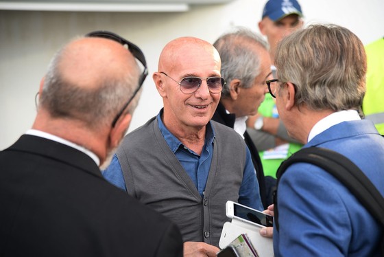 Arrigo Sacchi: PSG quá yếu đuối, ý tưởng không thể mua được bằng tiền ảnh 2