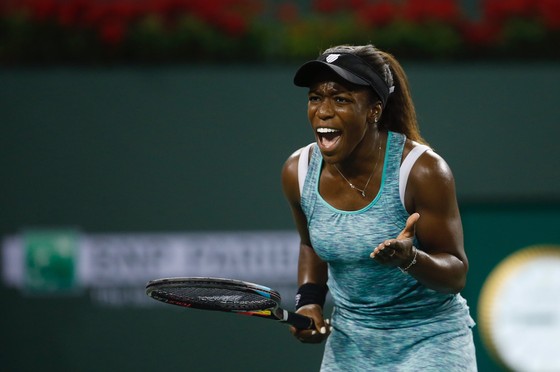 Indian Wells 2018: Những chiến thắng gây sốc của Osaka, Vickery ảnh 1