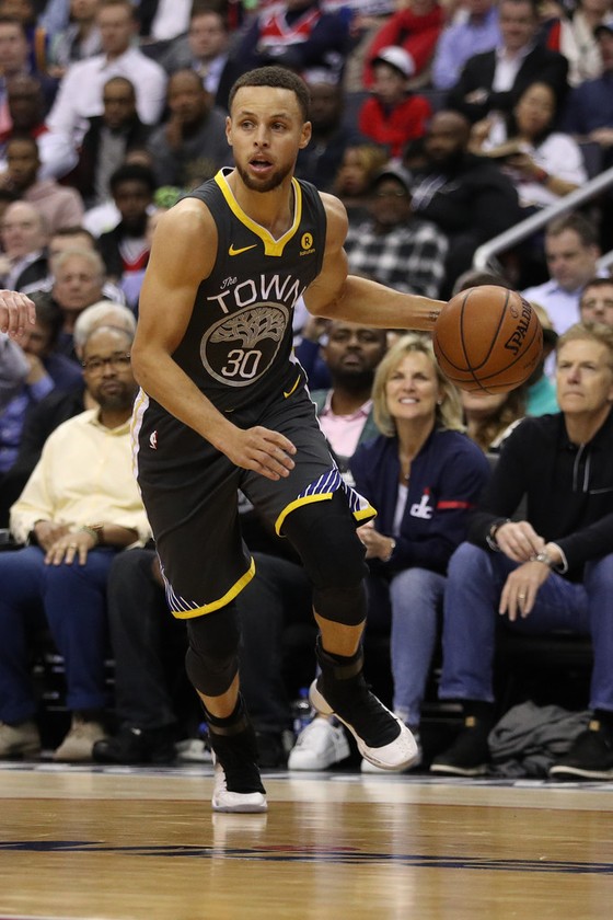 NBA 2017-2018: Khủng hoảng nhân sự, Warriors thúc thủ trước Kings ảnh 1 NBA 2017-2018: Khủng hoảng nhân sự, Warriors thúc thủ trước Kings ảnh 1