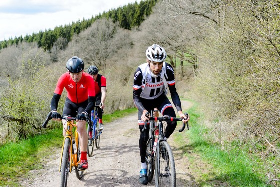 Giro d'Italia 2018: “Đội cận vệ” của “Đại tướng” Dumoulin ảnh 2