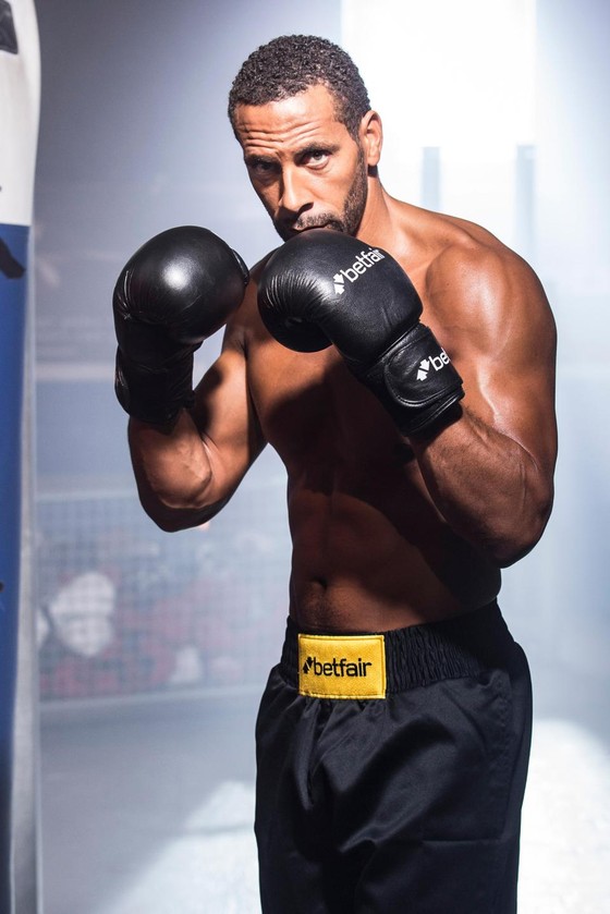 Quyền Anh: Rio Ferdinand – chưa kịp thượng đài, đã phải treo găng ảnh 1 Quyền Anh: Rio Ferdinand – chưa kịp thượng đài, đã phải treo găng ảnh 1